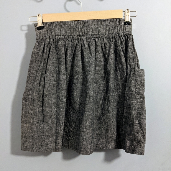 Designer linen skirt. - Picture 2 of 2